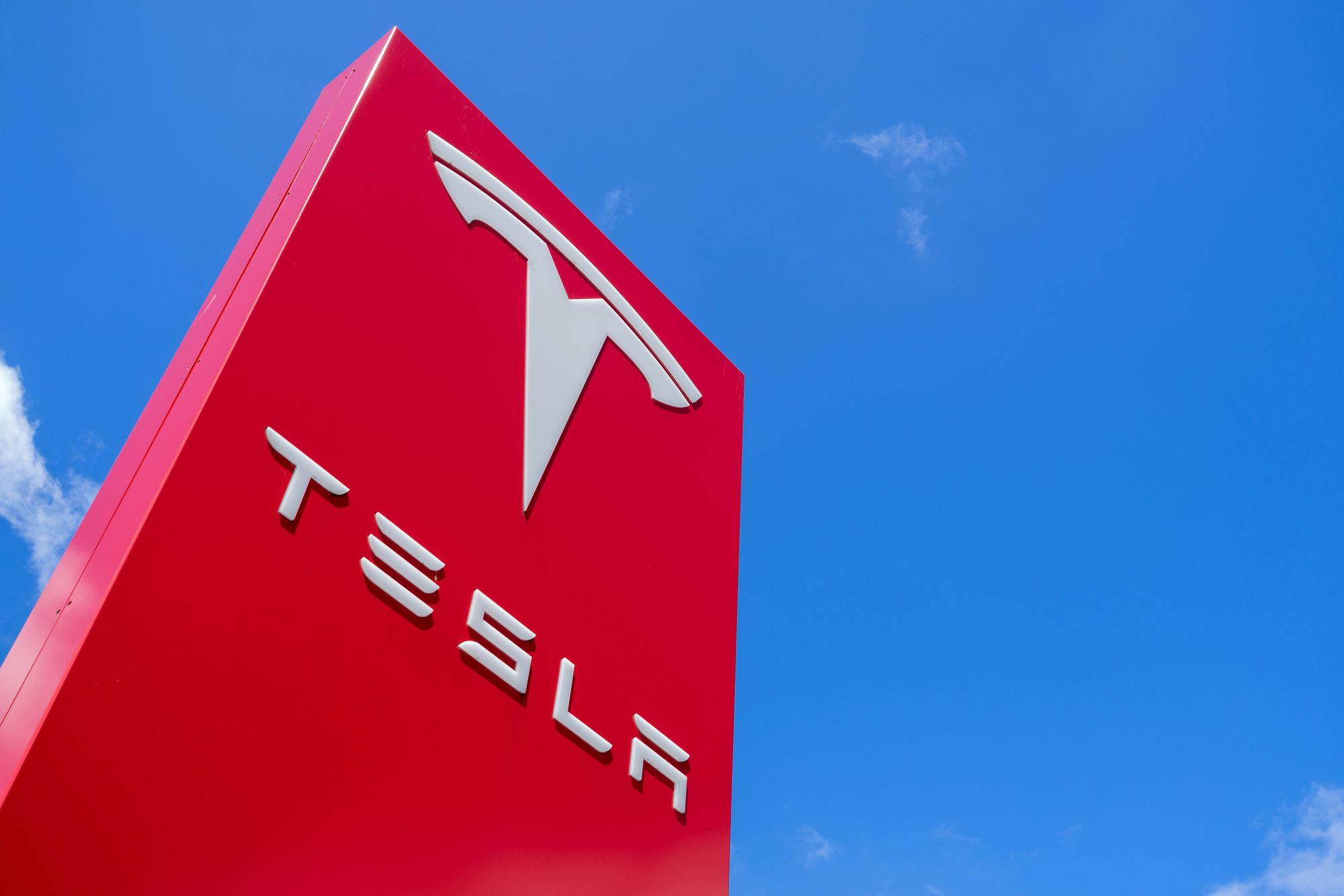 đ Tesla pĂ„ vĂ„gen - bolagets unika position bortom hypen