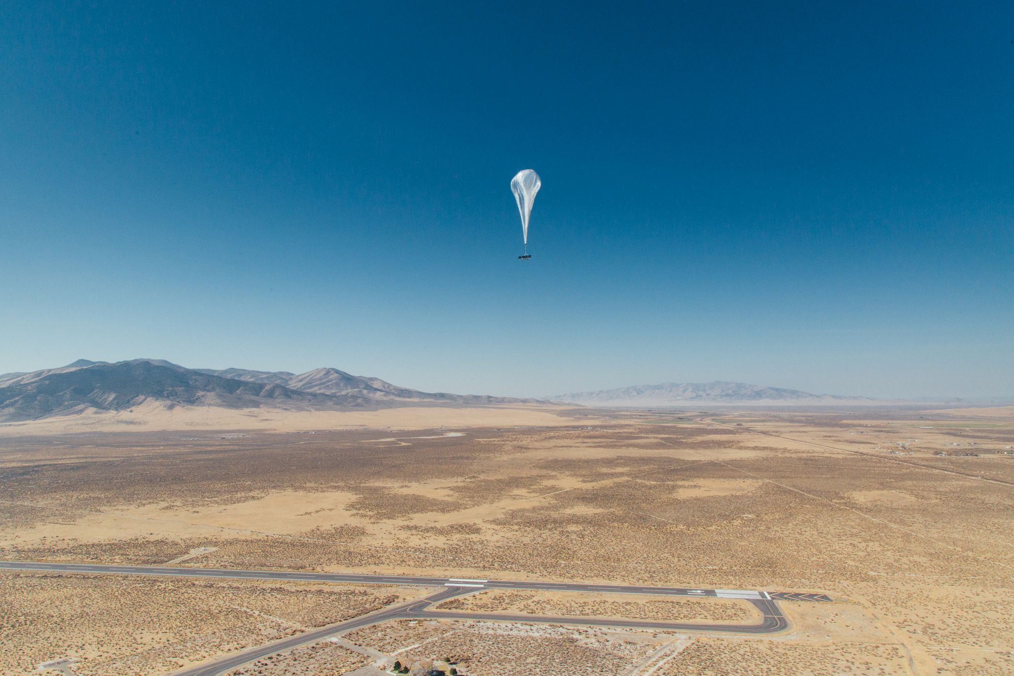 đ Googles jĂ€ttelika luftballonger skapar internetuppkoppling i Kenya