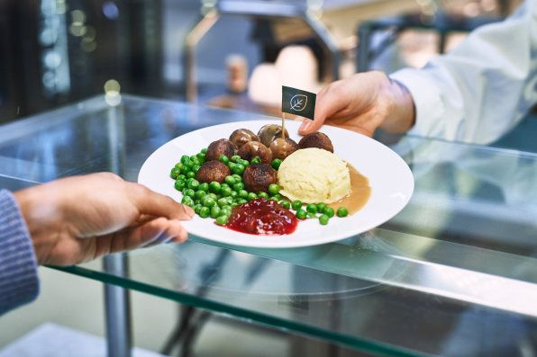 đ Inget kött i IKEAs nya âköttbullarâ â men smaken Ă€r densamma