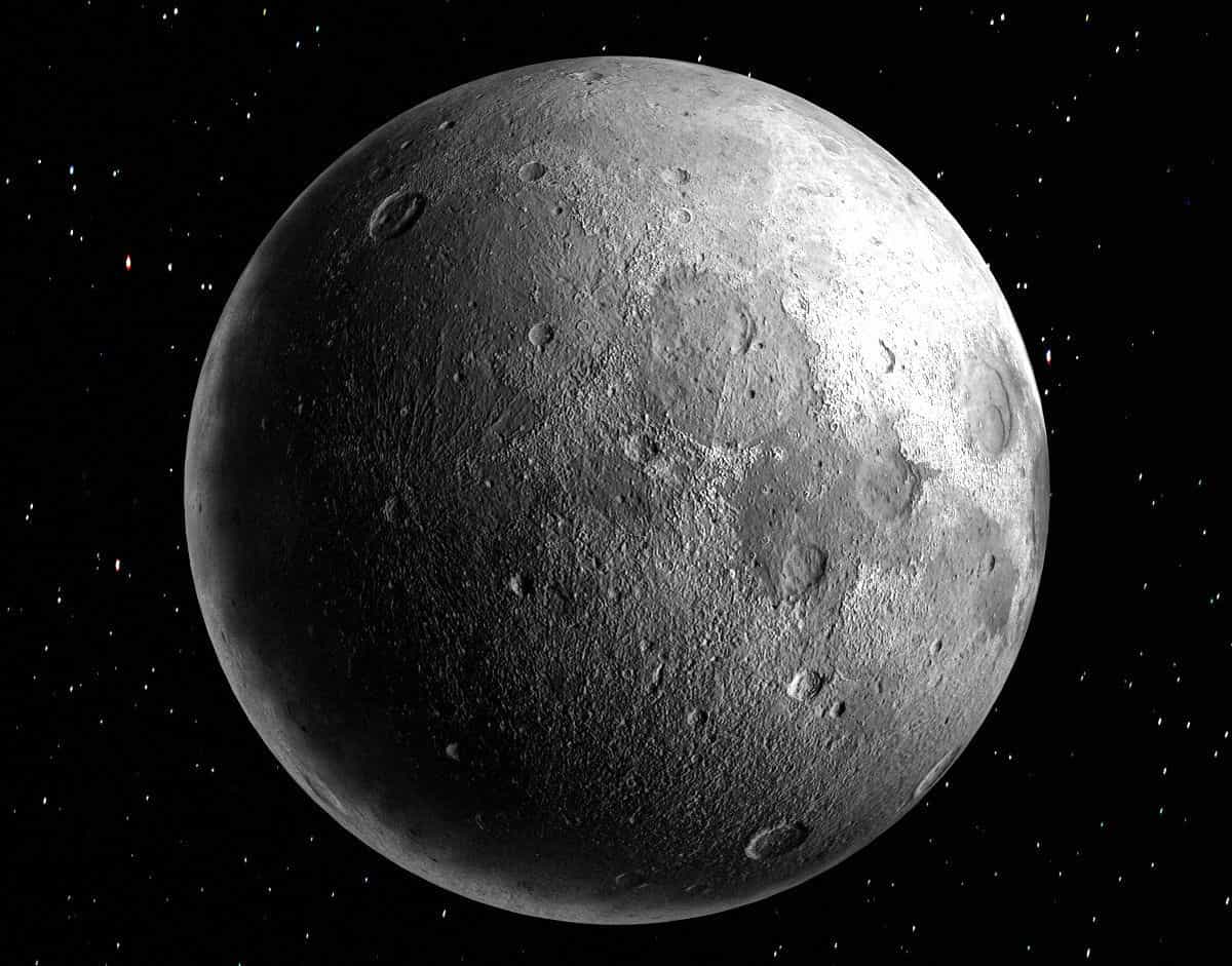 đ NASA upptĂ€cker vatten pĂ„ ytan av den solbelysta delen av mĂ„nen