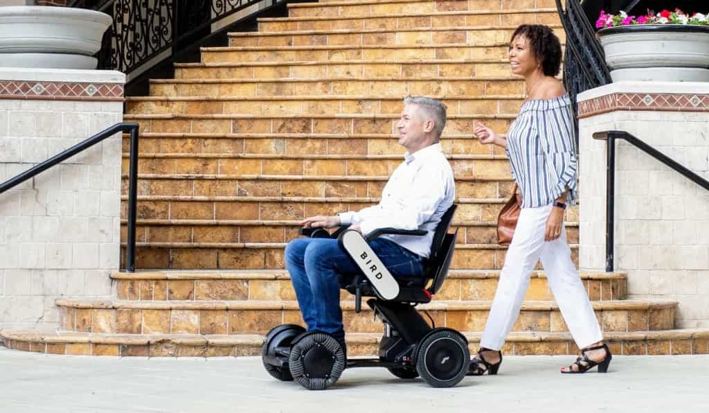 đŠœ NĂ€sta generations rullstol Ă€r modulĂ€r och hyrs ut