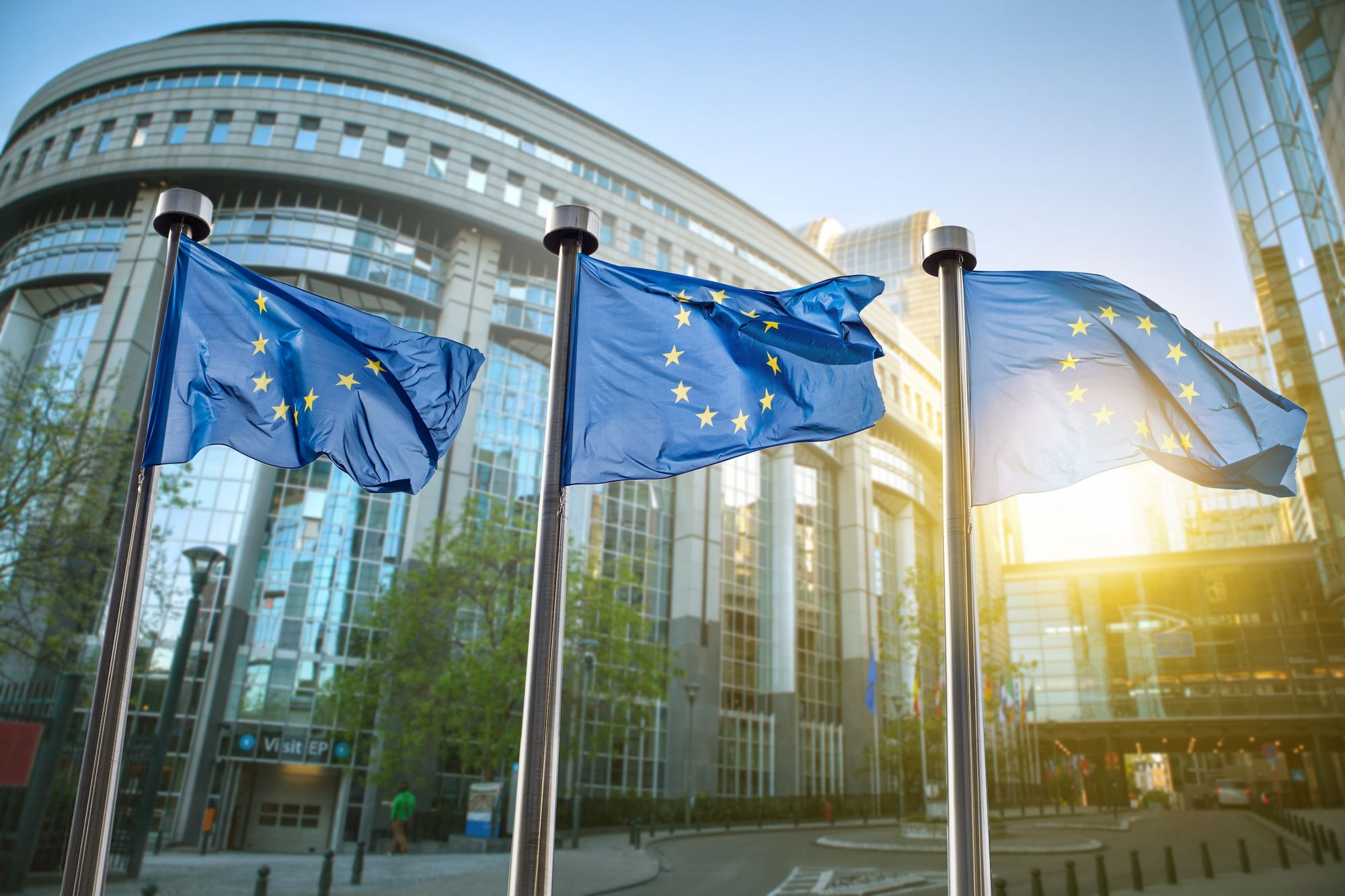 đ Minskning av utslĂ€pp inom EU (samtidigt som BNP vĂ€xt)