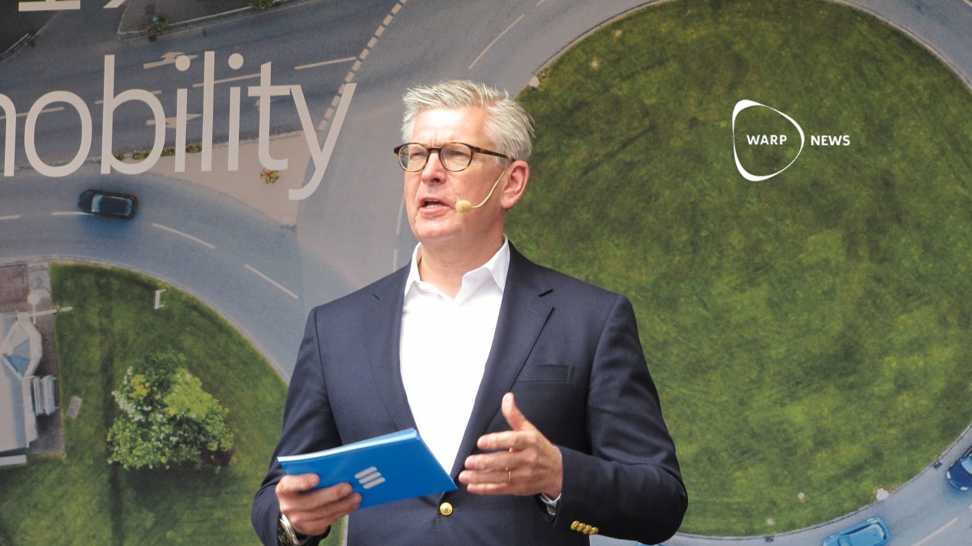 đŠŸ Ericssons vd, Börje Ekholm, ryar om AI-regleringar och varför han Ă€r teknikoptimist: "Det har ju alltid visat sig vara rĂ€tt hittills"