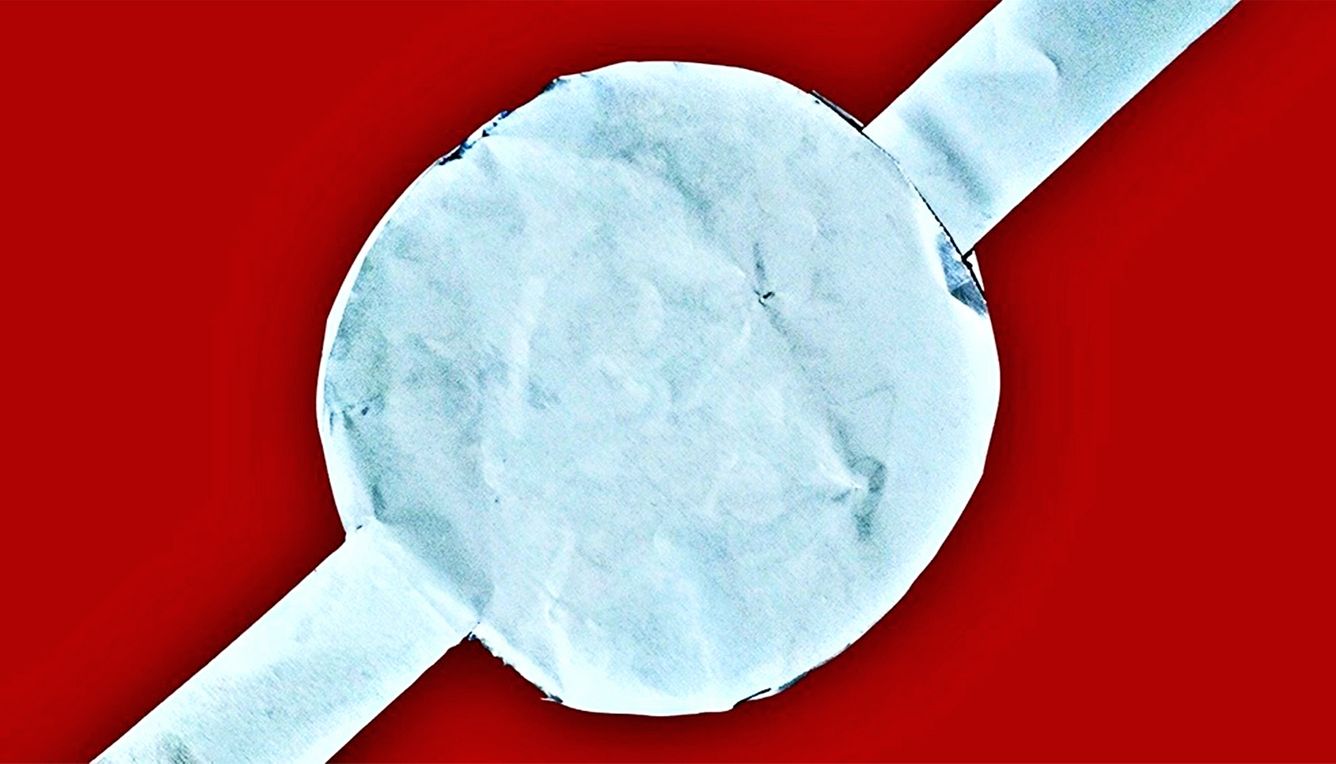 🔋 Ny superkondensator använder polymer från växter för att ladda snabbare