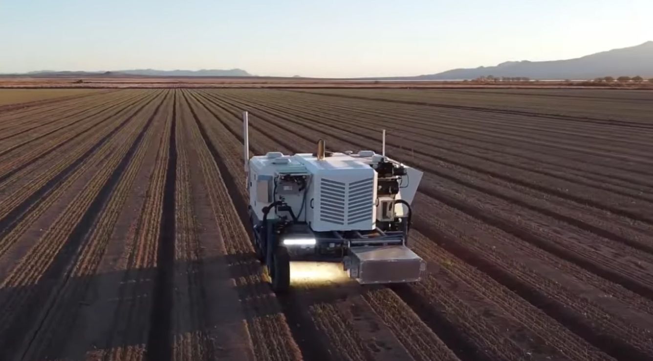 🤖 Robot bekämpar ogräs med laser