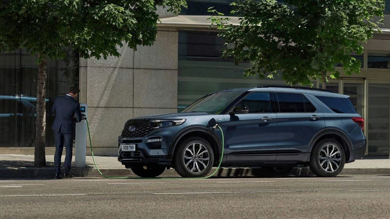 🚙 Plastavfall från gamla bilar kan återvinnas till nya och bättre bildelar