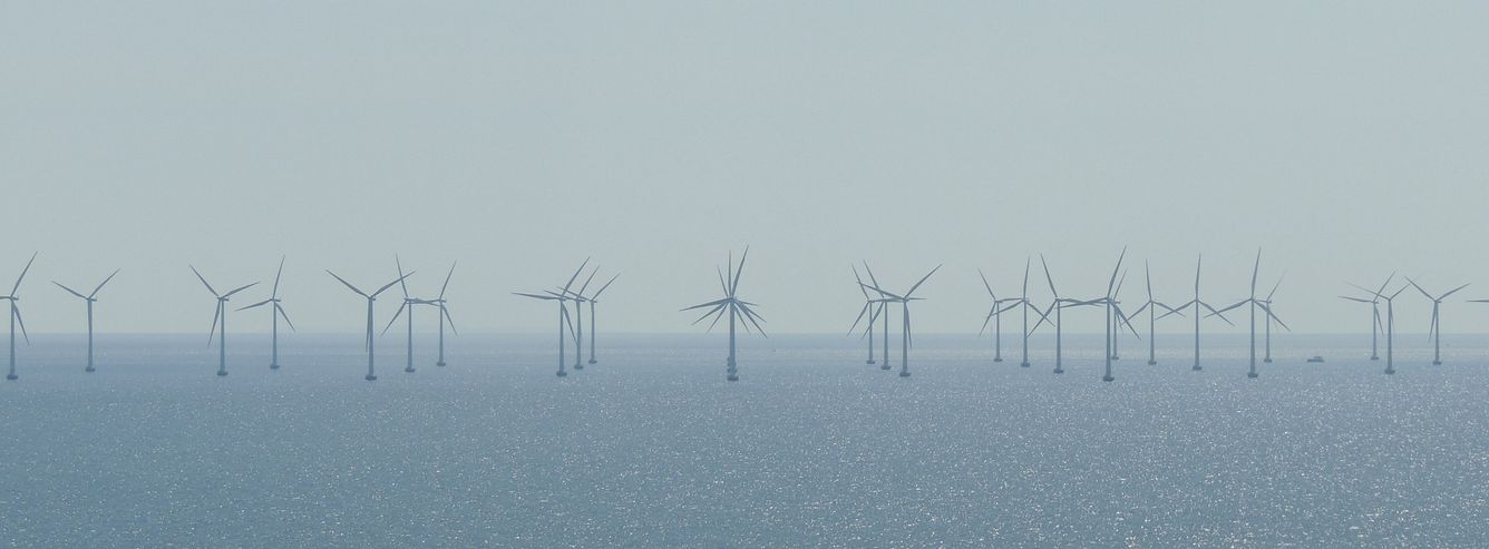 🏠 Kinas nya vindkraftpark ska lysa upp 13 miljoner hem